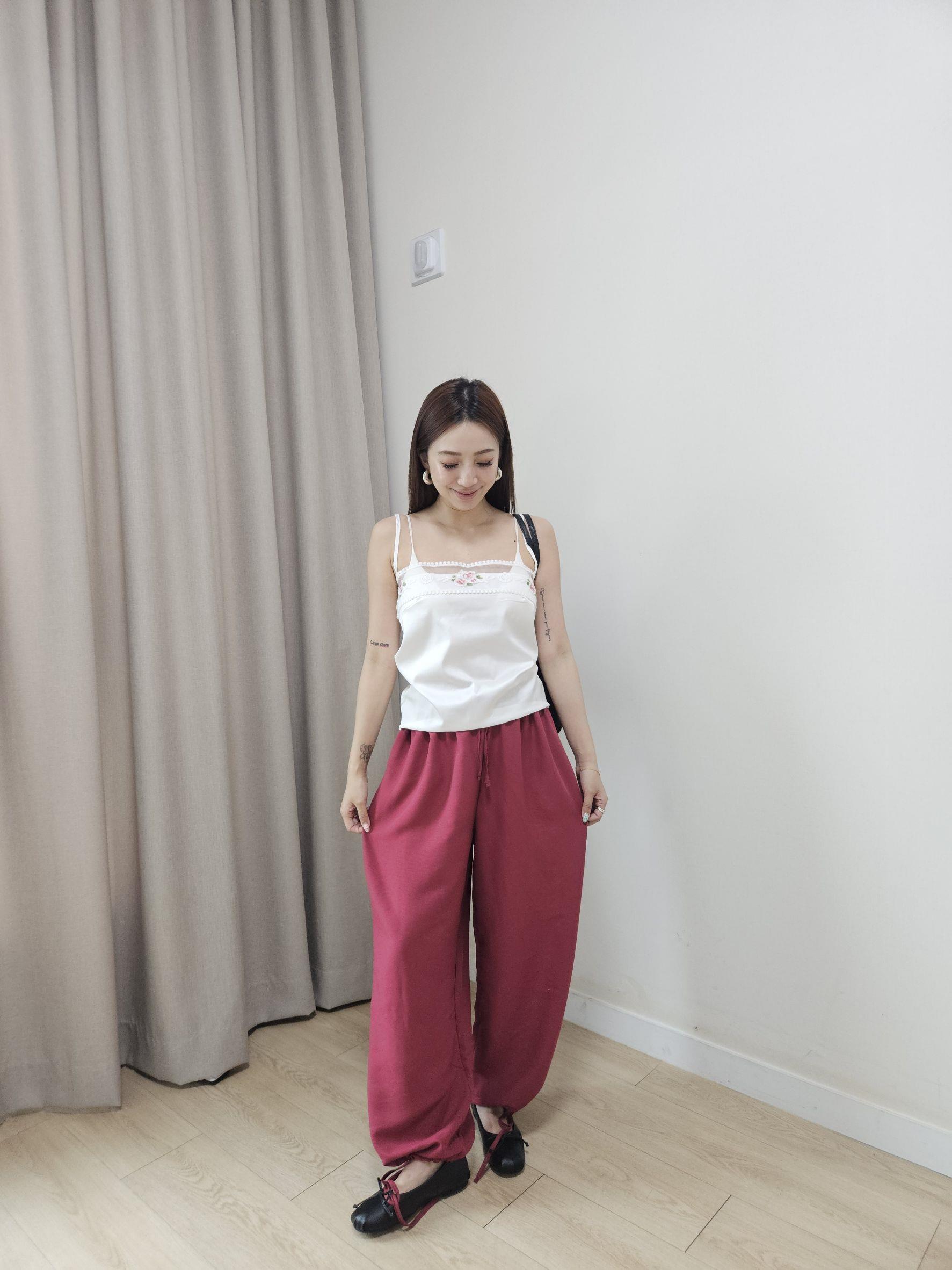 透紗刺繡蕾絲緞面背心